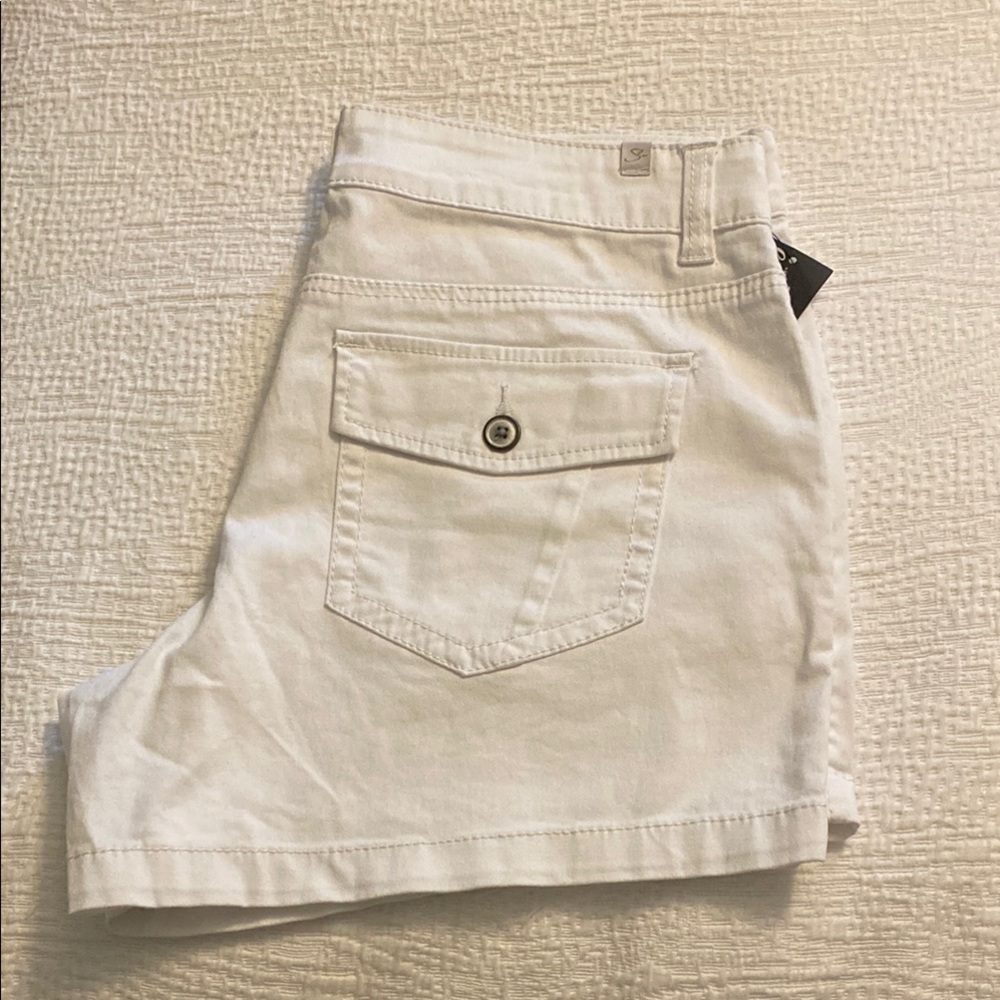 UNIONBAY Women's White Shorts